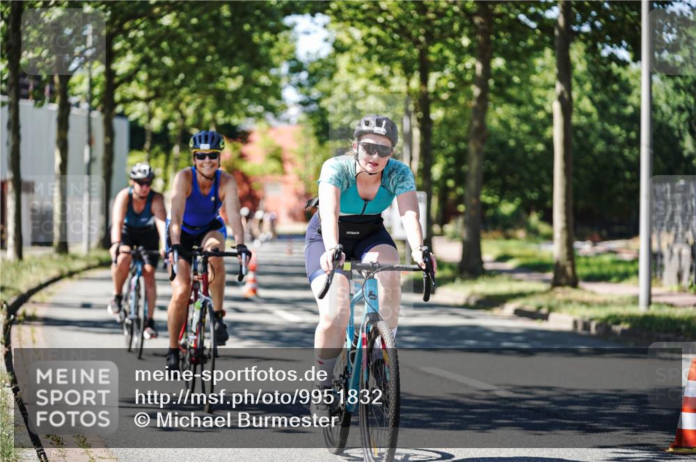09.08.2026 - GEWOBA Citytriathlon Bremen Michael Burmester http://msf.ph/oto/9951832 09.08.2026 14:21:09 Radfahren 30, 167, 214, 231, 252, 255, 268, 348, 405, 409, 479, 515 meine-sportfotos.de