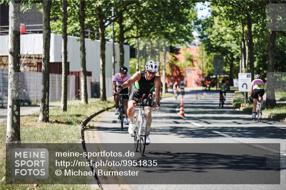 09.08.2026 - GEWOBA Citytriathlon Bremen Michael Burmester http://msf.ph/oto/9951835 09.08.2026 14:21:17 Radfahren 167, 231, 255, 348, 388, 405, 412, 422, 440, 493, 515 meine-sportfotos.de