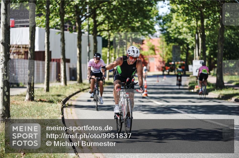 09.08.2026 - GEWOBA Citytriathlon Bremen Michael Burmester http://msf.ph/oto/9951837 09.08.2026 14:21:18 Radfahren 167, 231, 348, 388, 405, 412, 422, 440, 493, 515 meine-sportfotos.de