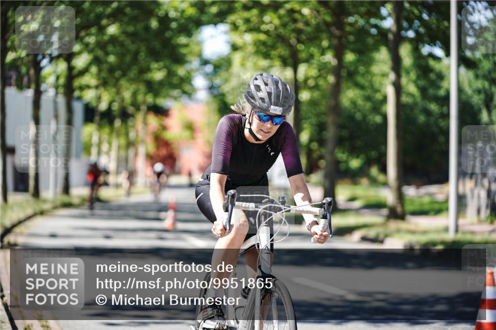 09.08.2026 - GEWOBA Citytriathlon Bremen Michael Burmester http://msf.ph/oto/9951865 09.08.2026 14:21:36 Radfahren 23, 138, 194, 195, 201, 299, 393, 421, 423, 428, 493, 525 meine-sportfotos.de