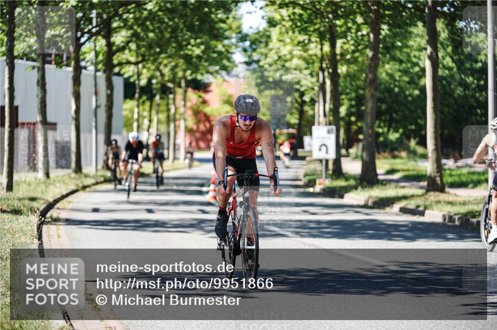09.08.2026 - GEWOBA Citytriathlon Bremen Michael Burmester http://msf.ph/oto/9951866 09.08.2026 14:21:39 Radfahren 23, 138, 194, 195, 201, 299, 358, 393, 421, 423, 428, 449, 525 meine-sportfotos.de