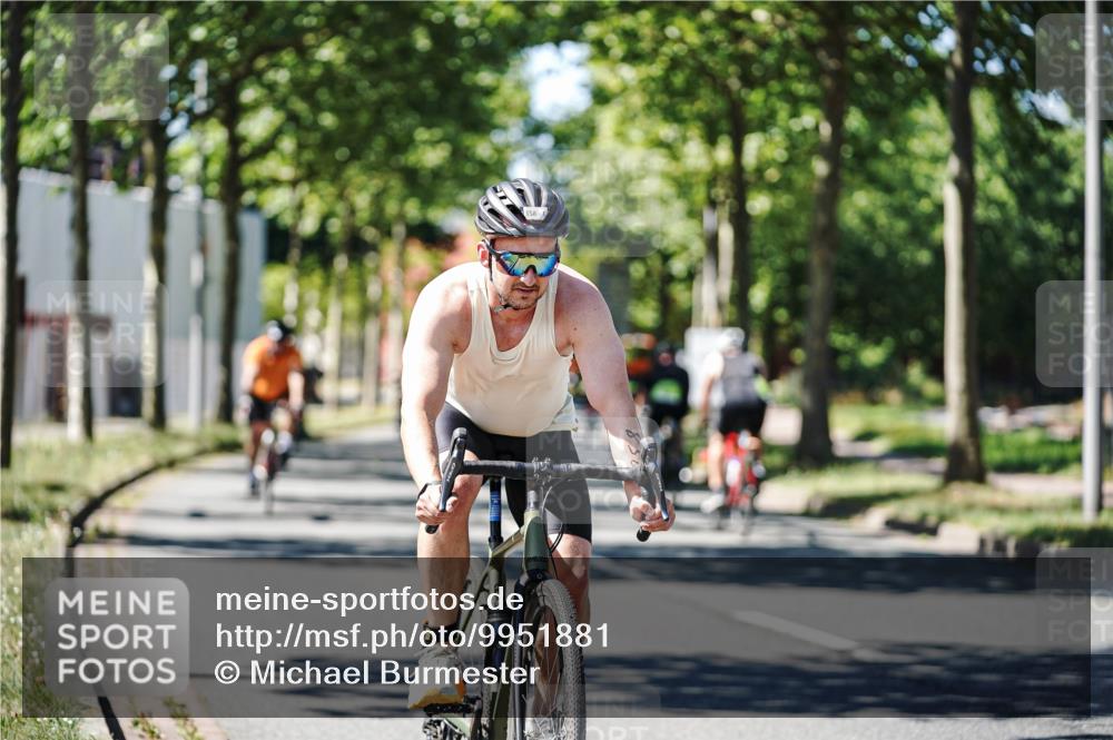 09.08.2026 - GEWOBA Citytriathlon Bremen Michael Burmester http://msf.ph/oto/9951881 09.08.2026 14:21:48 Radfahren 23, 195, 201, 358, 393, 423, 437, 442, 449 meine-sportfotos.de