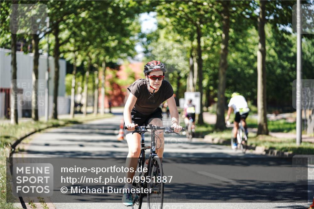 09.08.2026 - GEWOBA Citytriathlon Bremen Michael Burmester http://msf.ph/oto/9951887 09.08.2026 14:21:53 Radfahren 23, 195, 358, 393, 423, 437, 442, 449 meine-sportfotos.de