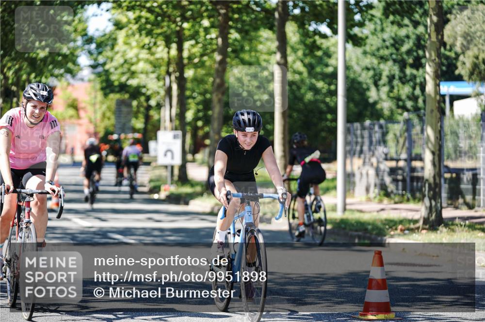 09.08.2026 - GEWOBA Citytriathlon Bremen Michael Burmester http://msf.ph/oto/9951898 09.08.2026 14:22:11 Radfahren 191, 212, 219, 241, 296, 303, 311, 391, 432, 519 meine-sportfotos.de