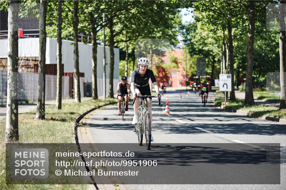 09.08.2026 - GEWOBA Citytriathlon Bremen Michael Burmester http://msf.ph/oto/9951906 09.08.2026 14:22:19 Radfahren 191, 212, 219, 241, 311, 391, 432, 519 meine-sportfotos.de