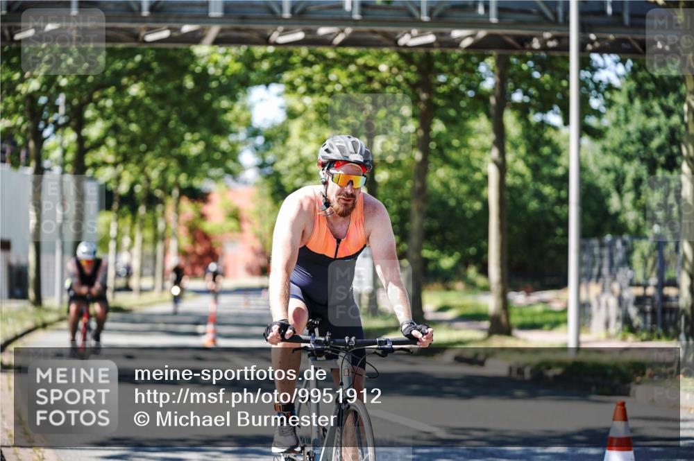 09.08.2026 - GEWOBA Citytriathlon Bremen Michael Burmester http://msf.ph/oto/9951912 09.08.2026 14:22:29 Radfahren 104, 241, 275, 389, 391, 394, 397, 411, 413 meine-sportfotos.de