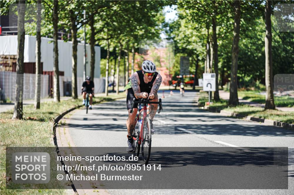 09.08.2026 - GEWOBA Citytriathlon Bremen Michael Burmester http://msf.ph/oto/9951914 09.08.2026 14:22:30 Radfahren 104, 241, 275, 389, 394, 397, 411, 413 meine-sportfotos.de