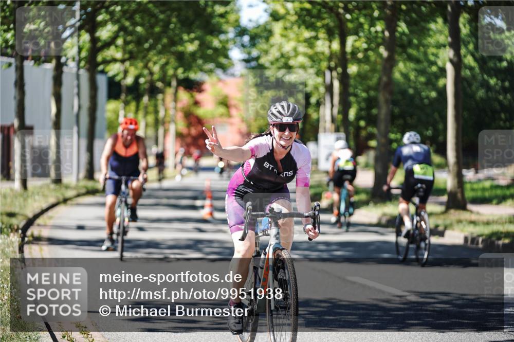 09.08.2026 - GEWOBA Citytriathlon Bremen Michael Burmester http://msf.ph/oto/9951938 09.08.2026 14:22:49 Radfahren 188, 259, 298, 372, 381, 452, 486 meine-sportfotos.de