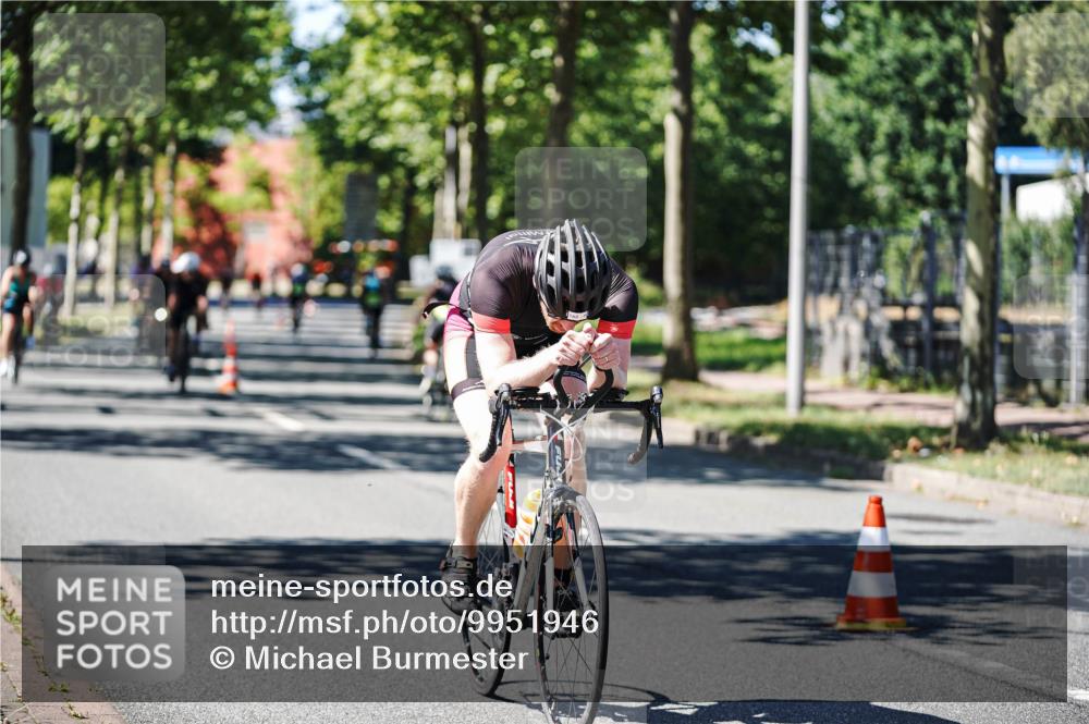 09.08.2026 - GEWOBA Citytriathlon Bremen Michael Burmester http://msf.ph/oto/9951946 09.08.2026 14:22:54 Radfahren 188, 245, 259, 298, 372, 452, 480, 486 meine-sportfotos.de