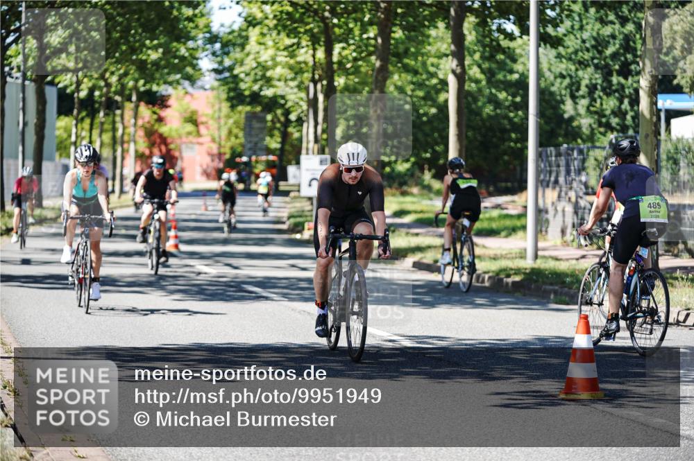 09.08.2026 - GEWOBA Citytriathlon Bremen Michael Burmester http://msf.ph/oto/9951949 09.08.2026 14:22:56 Radfahren 188, 245, 259, 267, 298, 372, 419, 452, 480, 486 meine-sportfotos.de