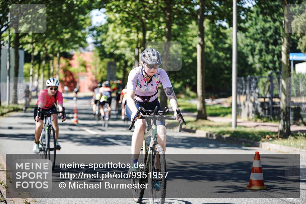 09.08.2026 - GEWOBA Citytriathlon Bremen Michael Burmester http://msf.ph/oto/9951957 09.08.2026 14:22:59 Radfahren 188, 245, 259, 267, 372, 415, 419, 480, 486 meine-sportfotos.de
