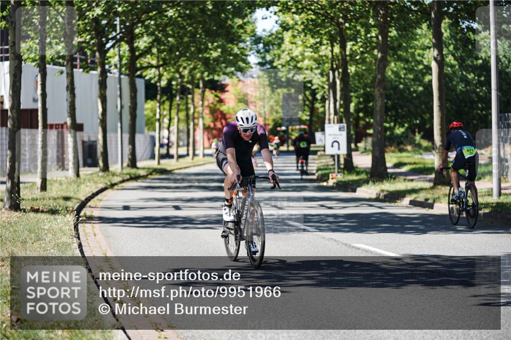 09.08.2026 - GEWOBA Citytriathlon Bremen Michael Burmester http://msf.ph/oto/9951966 09.08.2026 14:23:08 Radfahren 245, 267, 372, 415, 419, 480, 486 meine-sportfotos.de