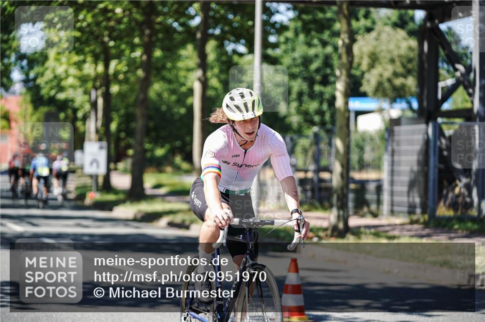 09.08.2026 - GEWOBA Citytriathlon Bremen Michael Burmester http://msf.ph/oto/9951970 09.08.2026 14:23:15 Radfahren 31, 267, 375, 379, 415, 419, 441 meine-sportfotos.de