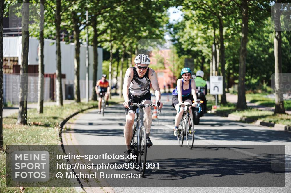 09.08.2026 - GEWOBA Citytriathlon Bremen Michael Burmester http://msf.ph/oto/9951991 09.08.2026 14:23:28 Radfahren 31, 318, 375, 379, 424, 426, 441, 463, 467 meine-sportfotos.de