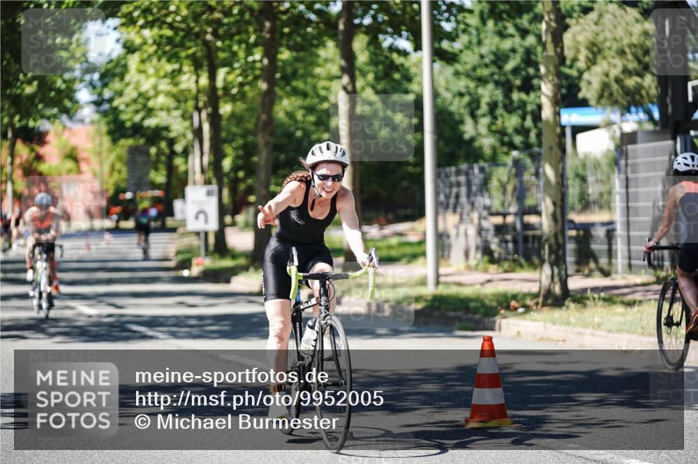 09.08.2026 - GEWOBA Citytriathlon Bremen Michael Burmester http://msf.ph/oto/9952005 09.08.2026 14:23:42 Radfahren 248, 318, 332, 435, 467, 489, 494, 516 meine-sportfotos.de