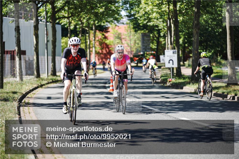09.08.2026 - GEWOBA Citytriathlon Bremen Michael Burmester http://msf.ph/oto/9952021 09.08.2026 14:23:57 Radfahren 55, 246, 248, 430, 465, 468, 471, 472, 478, 494 meine-sportfotos.de