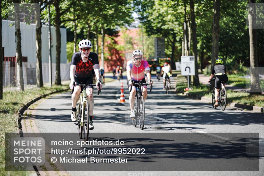 09.08.2026 - GEWOBA Citytriathlon Bremen Michael Burmester http://msf.ph/oto/9952022 09.08.2026 14:23:57 Radfahren 55, 246, 248, 430, 465, 468, 471, 472, 478, 494 meine-sportfotos.de