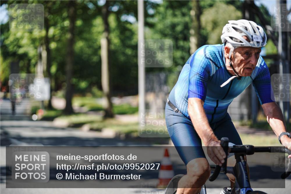 09.08.2026 - GEWOBA Citytriathlon Bremen Michael Burmester http://msf.ph/oto/9952027 09.08.2026 14:24:05 Radfahren 55, 246, 315, 430, 465, 468, 472, 478 meine-sportfotos.de