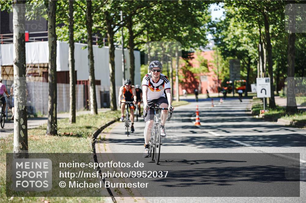 09.08.2026 - GEWOBA Citytriathlon Bremen Michael Burmester http://msf.ph/oto/9952037 09.08.2026 14:24:14 Radfahren 55, 315, 361, 436, 468, 495, 502 meine-sportfotos.de