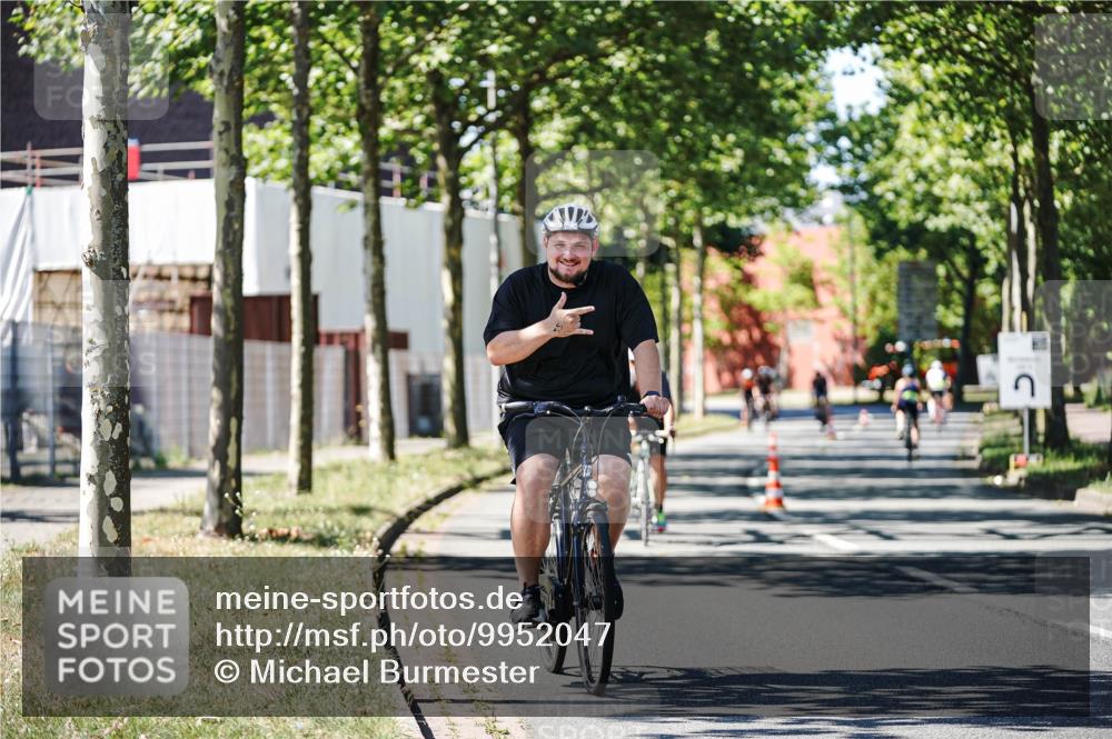 09.08.2026 - GEWOBA Citytriathlon Bremen Michael Burmester http://msf.ph/oto/9952047 09.08.2026 14:24:25 Radfahren 160, 361, 367, 436, 451, 483, 488, 495, 502, 505 meine-sportfotos.de