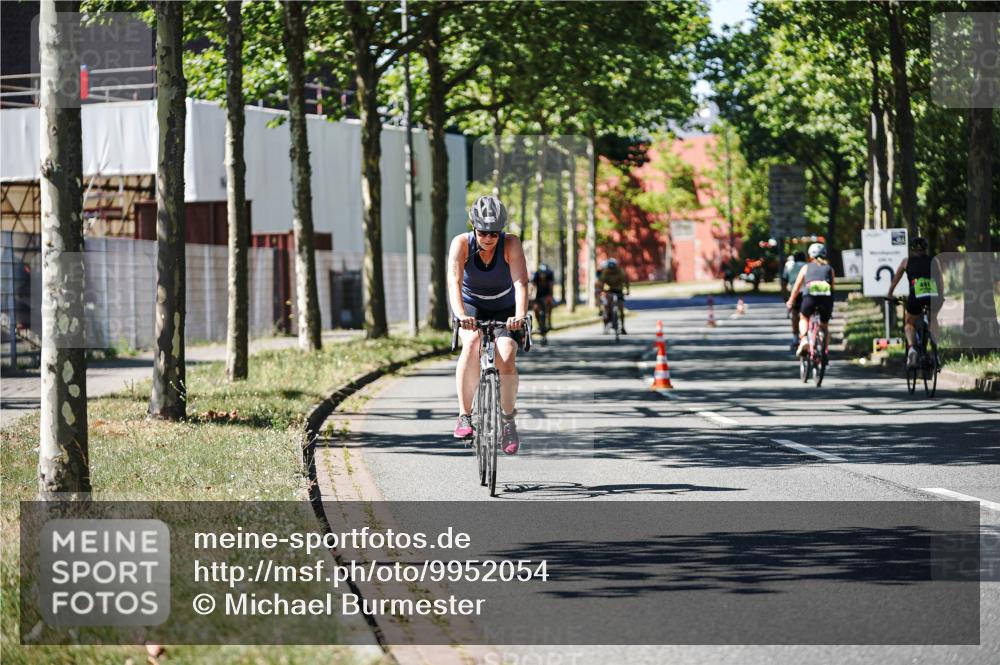 09.08.2026 - GEWOBA Citytriathlon Bremen Michael Burmester http://msf.ph/oto/9952054 09.08.2026 14:24:29 Radfahren 160, 367, 451, 483, 488, 496, 505 meine-sportfotos.de