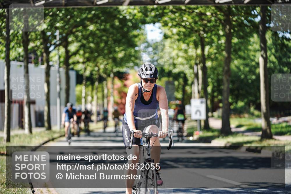 09.08.2026 - GEWOBA Citytriathlon Bremen Michael Burmester http://msf.ph/oto/9952055 09.08.2026 14:24:30 Radfahren 160, 367, 451, 483, 488, 496, 505 meine-sportfotos.de