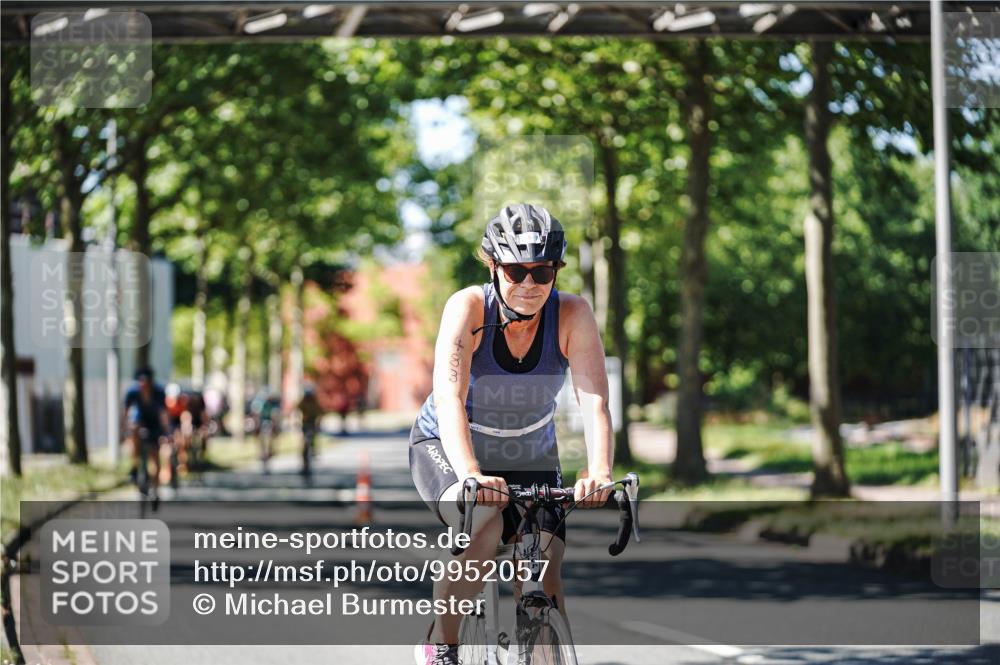 09.08.2026 - GEWOBA Citytriathlon Bremen Michael Burmester http://msf.ph/oto/9952057 09.08.2026 14:24:30 Radfahren 160, 367, 451, 483, 488, 496, 505 meine-sportfotos.de
