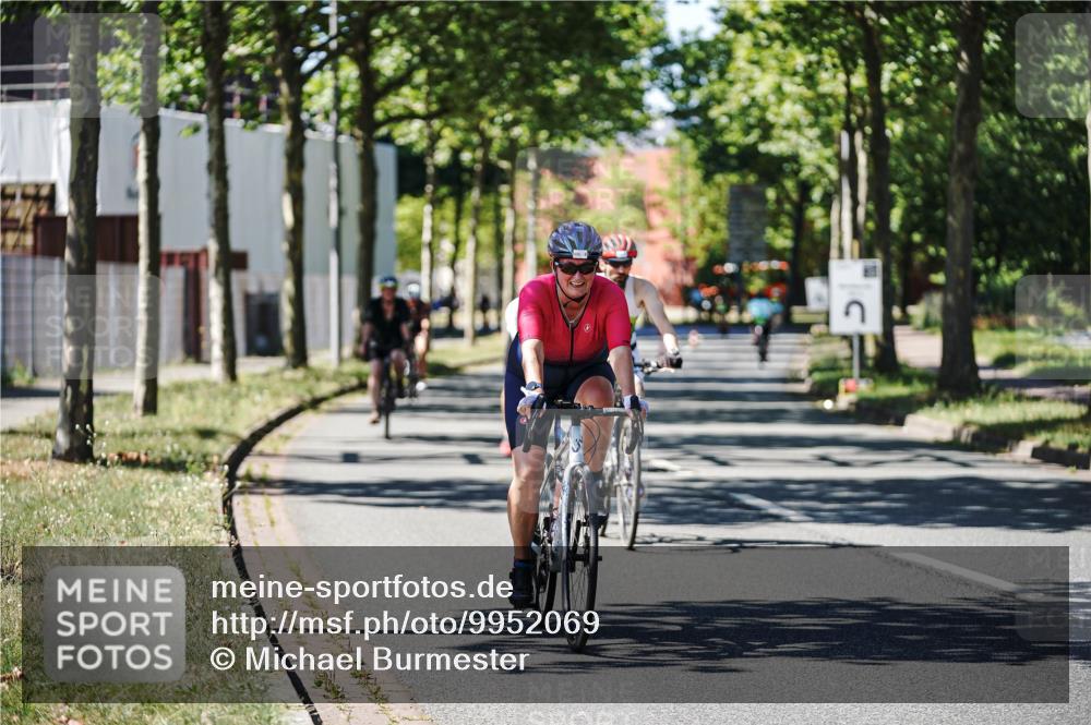 09.08.2026 - GEWOBA Citytriathlon Bremen Michael Burmester http://msf.ph/oto/9952069 09.08.2026 14:24:45 Radfahren 120, 141, 160, 414, 460, 496, 499, 514 meine-sportfotos.de