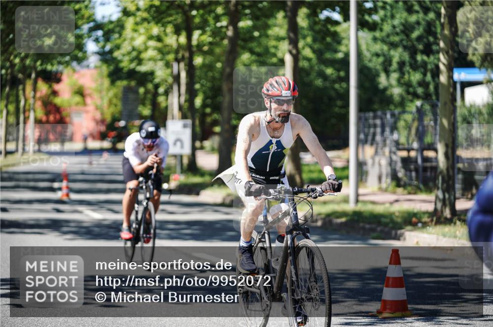 09.08.2026 - GEWOBA Citytriathlon Bremen Michael Burmester http://msf.ph/oto/9952072 09.08.2026 14:24:46 Radfahren 120, 141, 414, 460, 496, 499, 514 meine-sportfotos.de