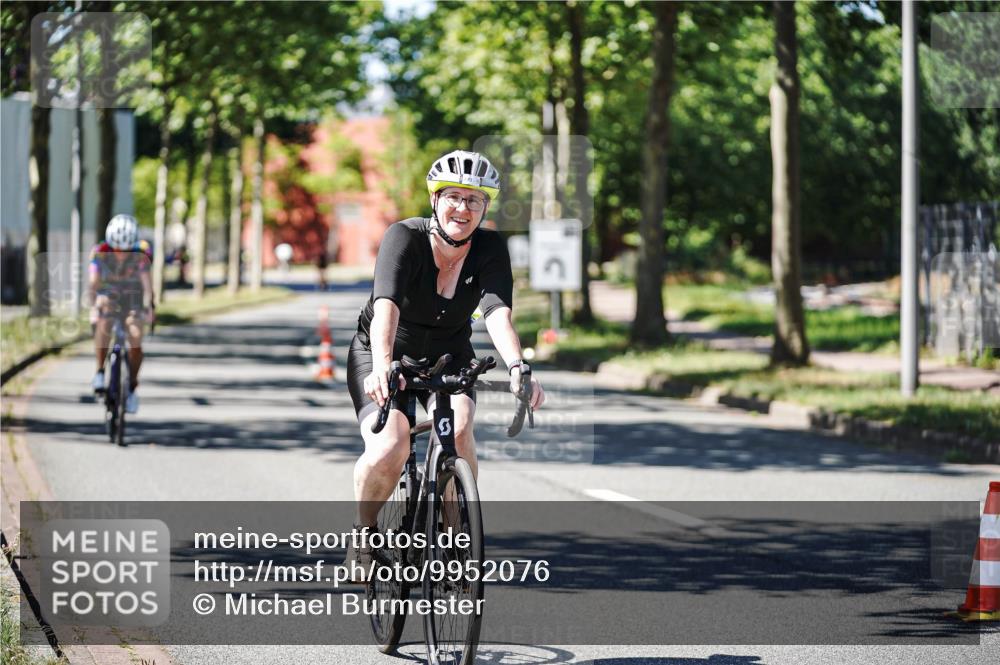 09.08.2026 - GEWOBA Citytriathlon Bremen Michael Burmester http://msf.ph/oto/9952076 09.08.2026 14:24:48 Radfahren 120, 141, 414, 460, 496, 499, 514 meine-sportfotos.de
