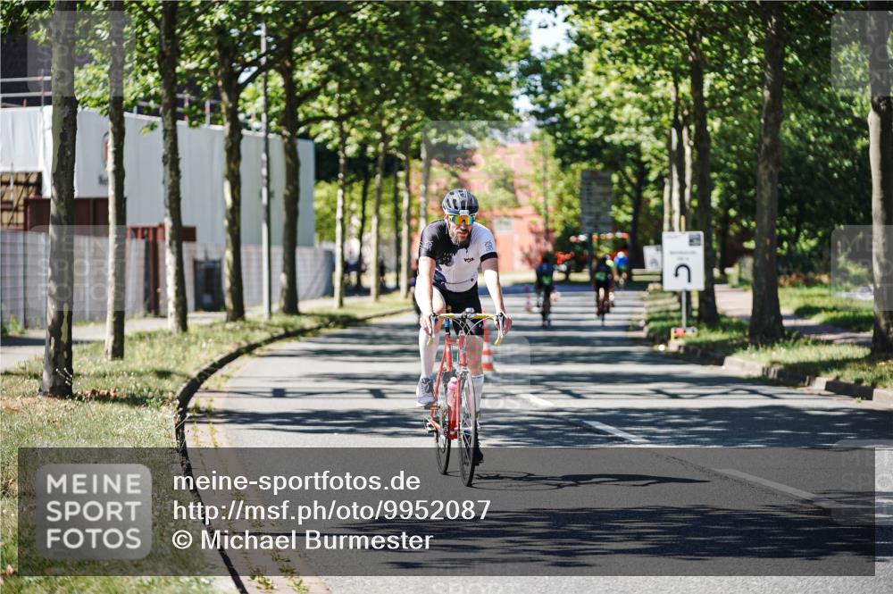 09.08.2026 - GEWOBA Citytriathlon Bremen Michael Burmester http://msf.ph/oto/9952087 09.08.2026 14:25:05 Radfahren 112, 380, 524 meine-sportfotos.de