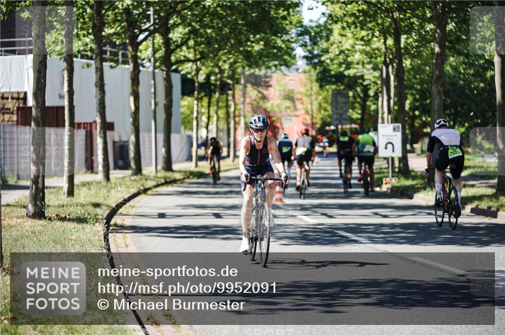 09.08.2026 - GEWOBA Citytriathlon Bremen Michael Burmester http://msf.ph/oto/9952091 09.08.2026 14:25:11 Radfahren 112, 187, 359, 380, 491, 492, 524 meine-sportfotos.de