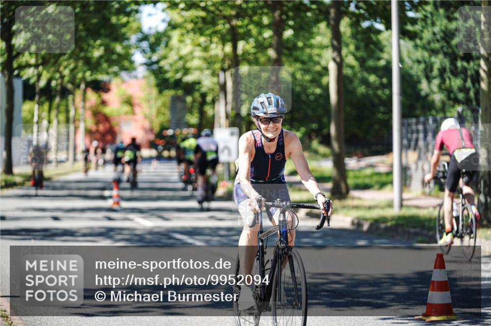 09.08.2026 - GEWOBA Citytriathlon Bremen Michael Burmester http://msf.ph/oto/9952094 09.08.2026 14:25:12 Radfahren 112, 181, 187, 359, 380, 491, 492, 524 meine-sportfotos.de