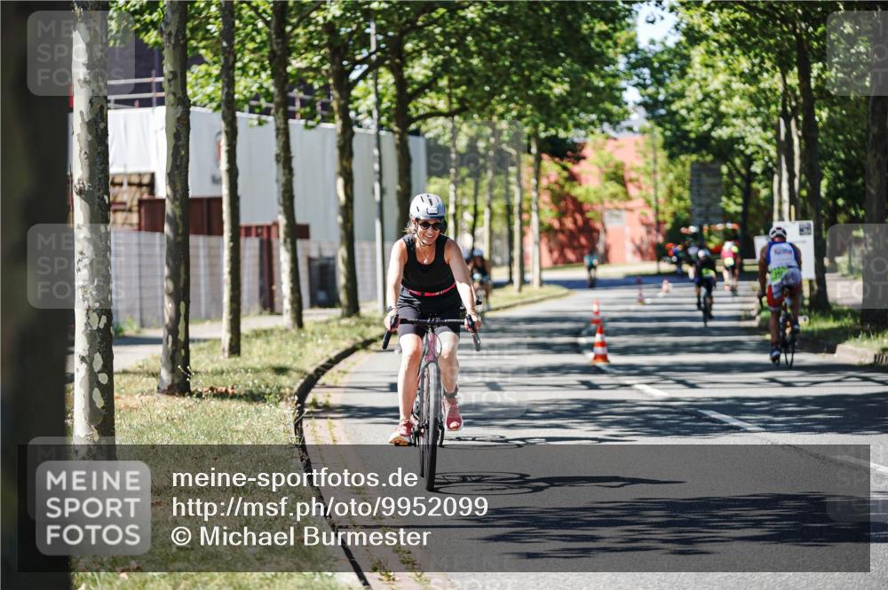 09.08.2026 - GEWOBA Citytriathlon Bremen Michael Burmester http://msf.ph/oto/9952099 09.08.2026 14:25:21 Radfahren 181, 187, 333, 359, 491, 492, 518 meine-sportfotos.de