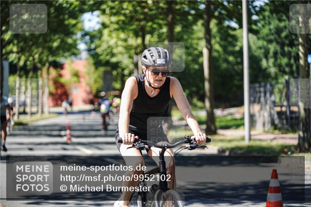09.08.2026 - GEWOBA Citytriathlon Bremen Michael Burmester http://msf.ph/oto/9952102 09.08.2026 14:25:22 Radfahren 181, 187, 333, 359, 491, 492, 518 meine-sportfotos.de