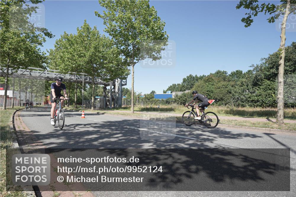 09.08.2026 - GEWOBA Citytriathlon Bremen Michael Burmester http://msf.ph/oto/9952124 09.08.2026 13:17:53 Radfahren 625, 796, 876, 968, 1003, 1154 meine-sportfotos.de