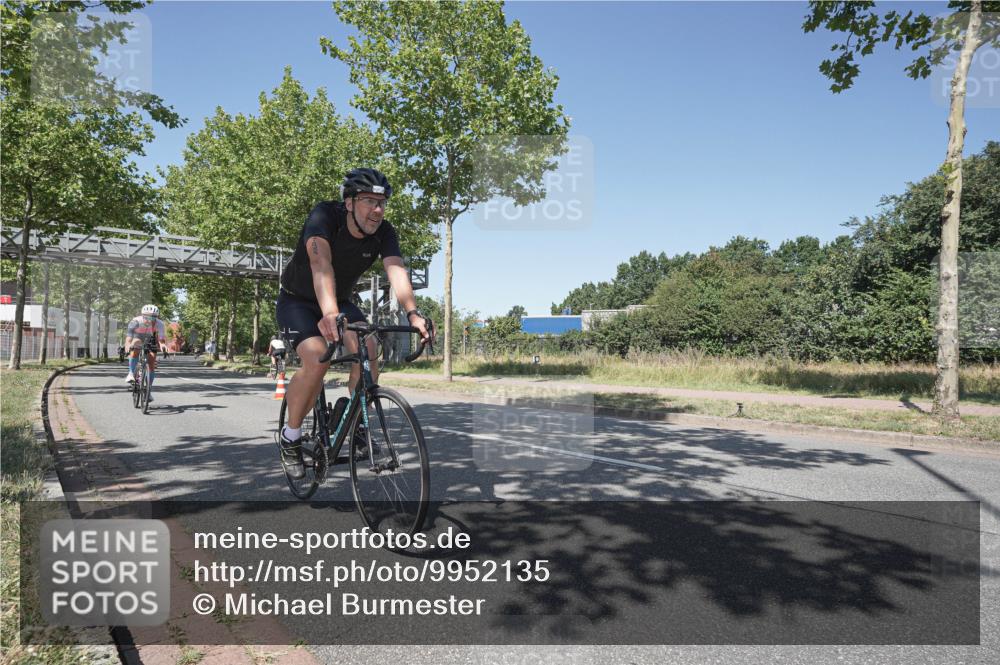 09.08.2026 - GEWOBA Citytriathlon Bremen Michael Burmester http://msf.ph/oto/9952135 09.08.2026 13:18:12 Radfahren 627, 798, 876, 953, 989, 1010 meine-sportfotos.de