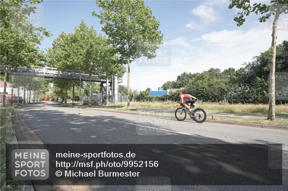 09.08.2026 - GEWOBA Citytriathlon Bremen Michael Burmester http://msf.ph/oto/9952156 09.08.2026 10:19:25 Radfahren  meine-sportfotos.de
