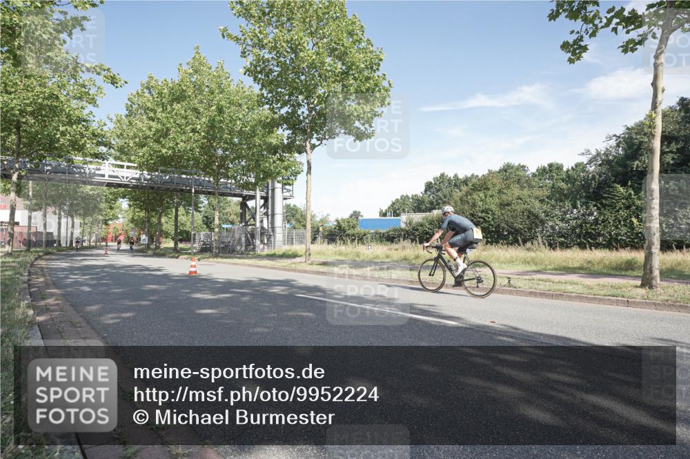 09.08.2026 - GEWOBA Citytriathlon Bremen Michael Burmester http://msf.ph/oto/9952224 09.08.2026 10:24:42 Radfahren 291, 314, 393 meine-sportfotos.de