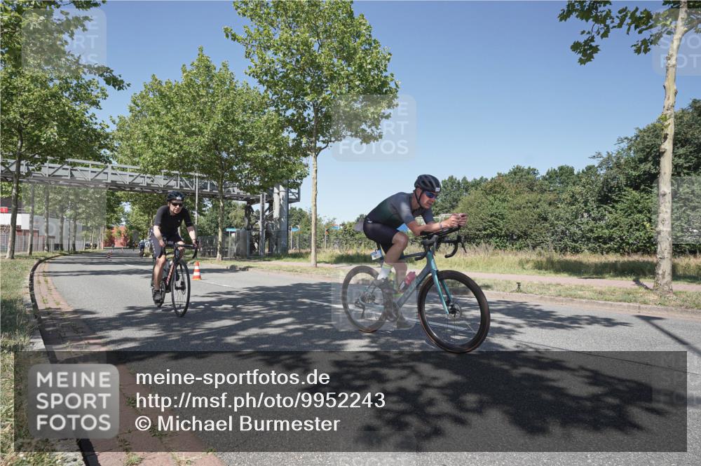 09.08.2026 - GEWOBA Citytriathlon Bremen Michael Burmester http://msf.ph/oto/9952243 09.08.2026 13:20:32 Radfahren 991, 1007 meine-sportfotos.de