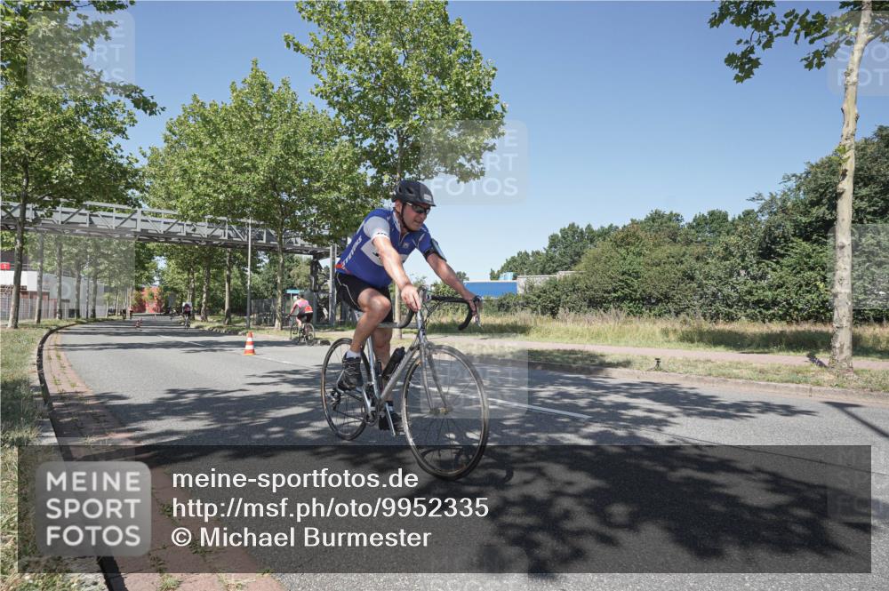 09.08.2026 - GEWOBA Citytriathlon Bremen Michael Burmester http://msf.ph/oto/9952335 09.08.2026 13:23:41 Radfahren 842, 853, 966 meine-sportfotos.de