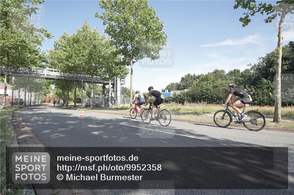 09.08.2026 - GEWOBA Citytriathlon Bremen Michael Burmester http://msf.ph/oto/9952358 09.08.2026 10:27:47 Radfahren 338, 339, 529 meine-sportfotos.de