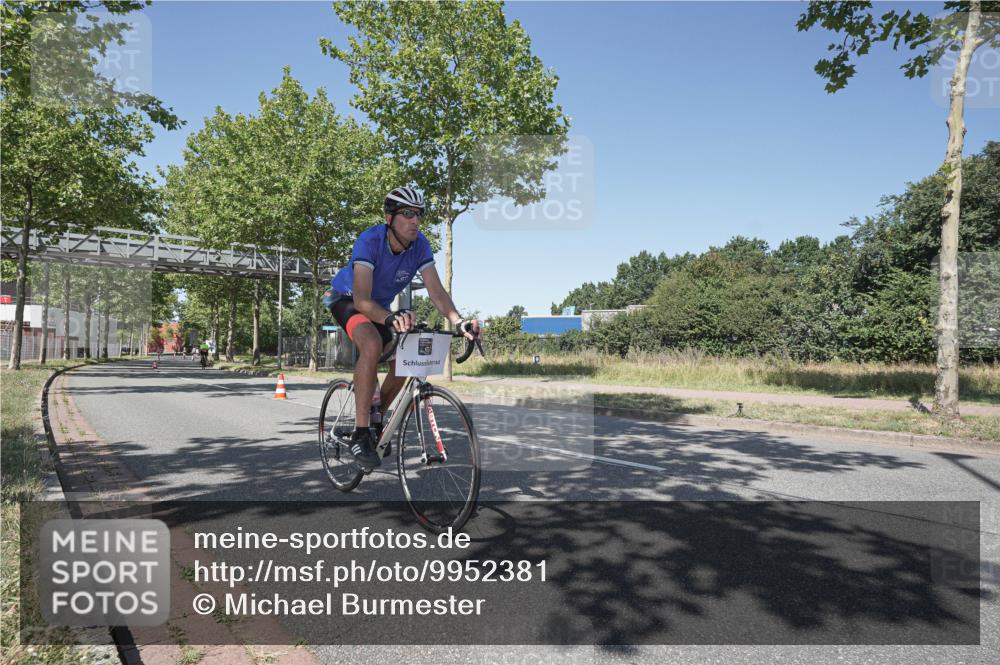 09.08.2026 - GEWOBA Citytriathlon Bremen Michael Burmester http://msf.ph/oto/9952381 09.08.2026 13:24:38 Radfahren 873, 885, 908, 1102 meine-sportfotos.de