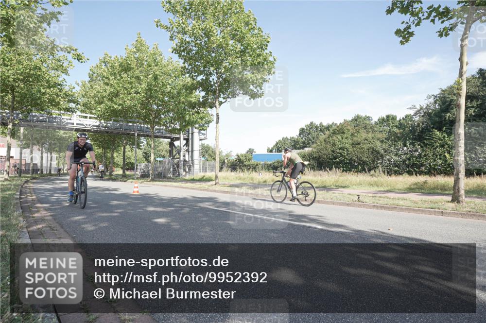 09.08.2026 - GEWOBA Citytriathlon Bremen Michael Burmester http://msf.ph/oto/9952392 09.08.2026 10:28:35 Radfahren 329, 332, 340, 362, 369 meine-sportfotos.de