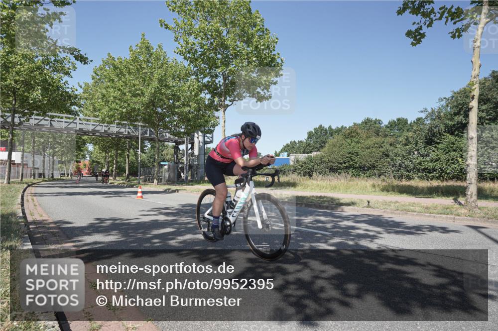 09.08.2026 - GEWOBA Citytriathlon Bremen Michael Burmester http://msf.ph/oto/9952395 09.08.2026 13:24:57 Radfahren 681, 738, 768, 885, 969, 1152 meine-sportfotos.de