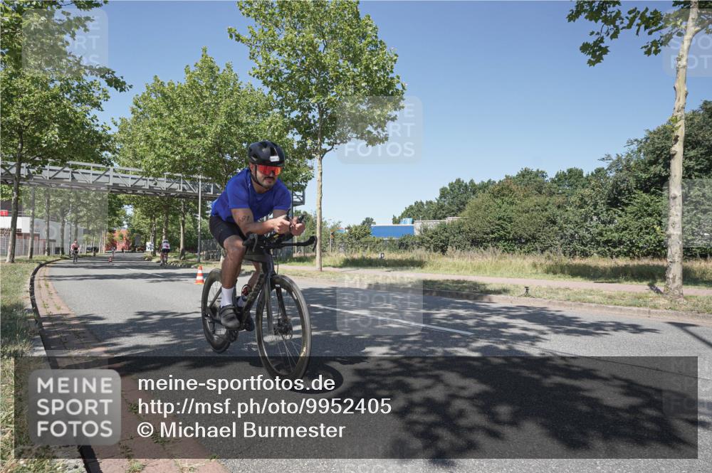 09.08.2026 - GEWOBA Citytriathlon Bremen Michael Burmester http://msf.ph/oto/9952405 09.08.2026 13:25:10 Radfahren 681, 738, 768, 922, 936, 958, 1108, 1152 meine-sportfotos.de
