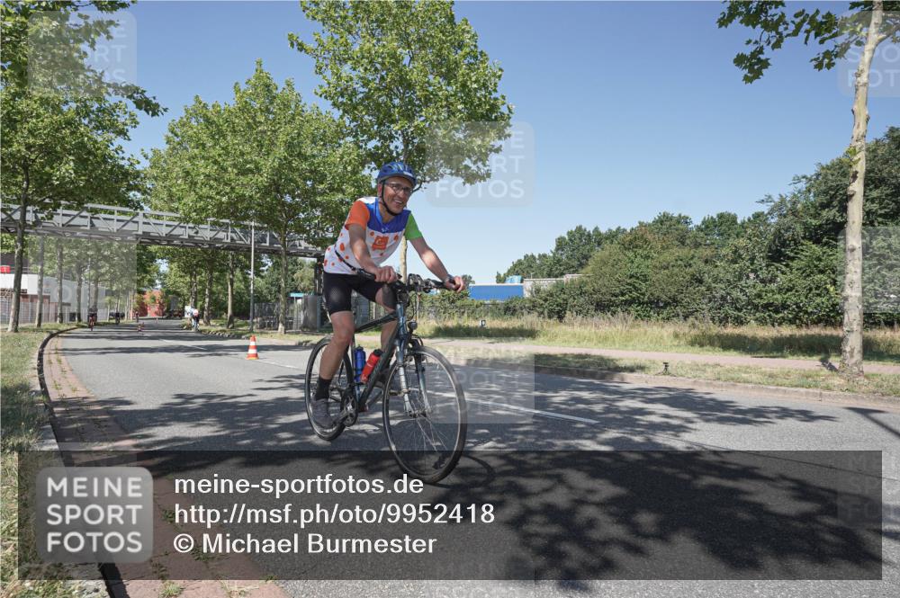 09.08.2026 - GEWOBA Citytriathlon Bremen Michael Burmester http://msf.ph/oto/9952418 09.08.2026 13:25:38 Radfahren 811, 830, 962, 996 meine-sportfotos.de