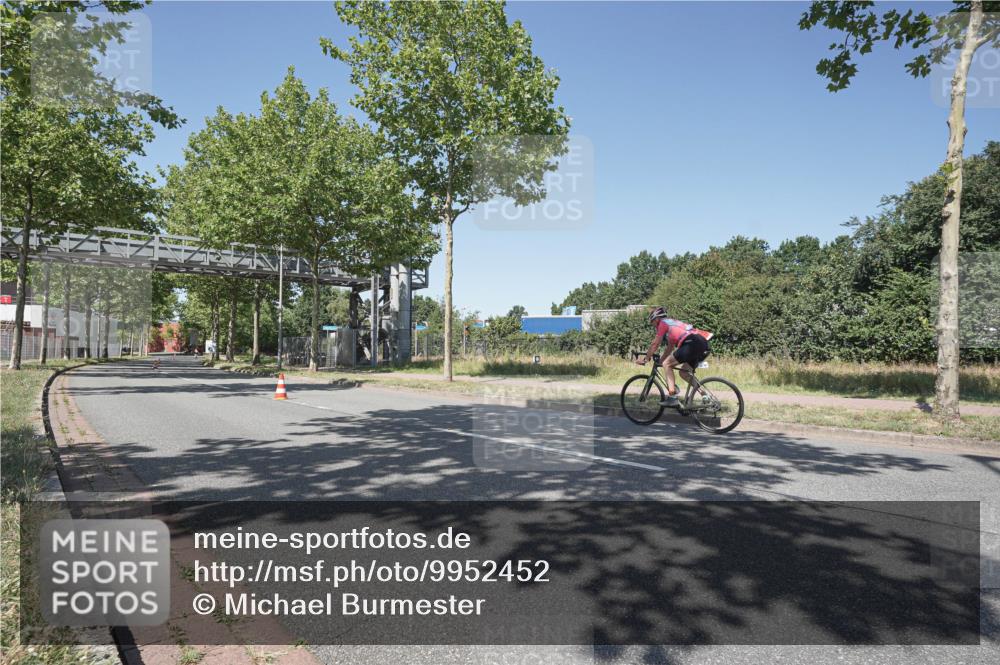 09.08.2026 - GEWOBA Citytriathlon Bremen Michael Burmester http://msf.ph/oto/9952452 09.08.2026 13:28:44 Radfahren  meine-sportfotos.de