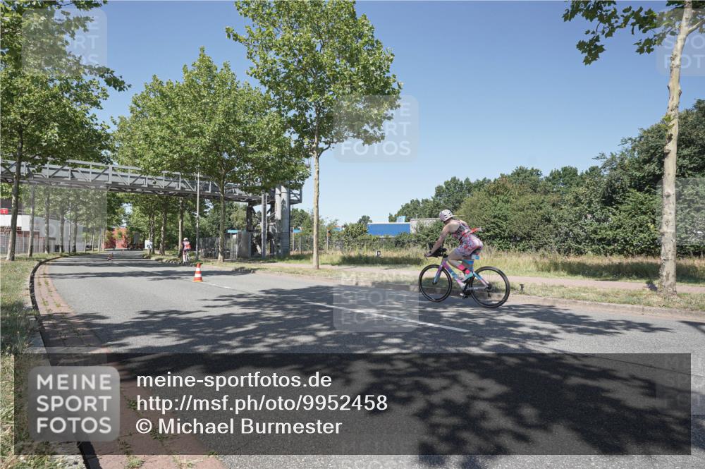 09.08.2026 - GEWOBA Citytriathlon Bremen Michael Burmester http://msf.ph/oto/9952458 09.08.2026 13:29:05 Radfahren  meine-sportfotos.de