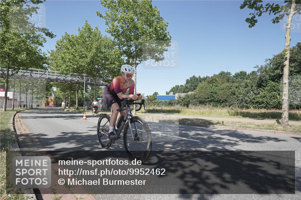 09.08.2026 - GEWOBA Citytriathlon Bremen Michael Burmester http://msf.ph/oto/9952462 09.08.2026 13:29:25 Radfahren 947 meine-sportfotos.de